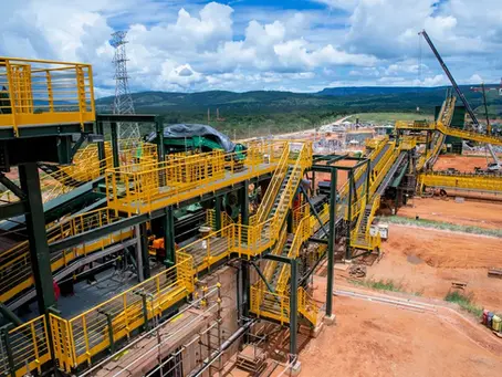 O Avanço da China no Mercado de Lítio e o Impacto no Futuro do Armazenamento de Energia e da GD no Brasil